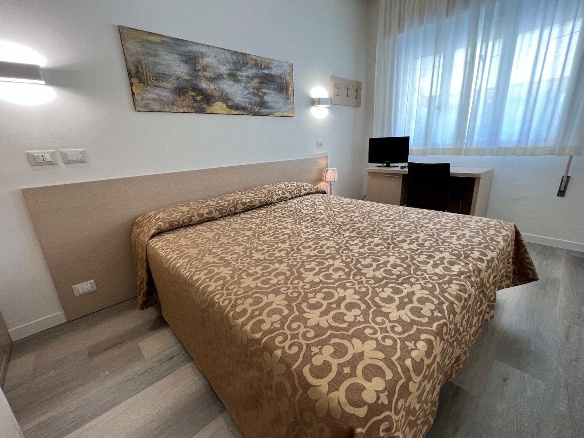 Hotel Castiglione Lignano Sabbiadoro Dış mekan fotoğraf
