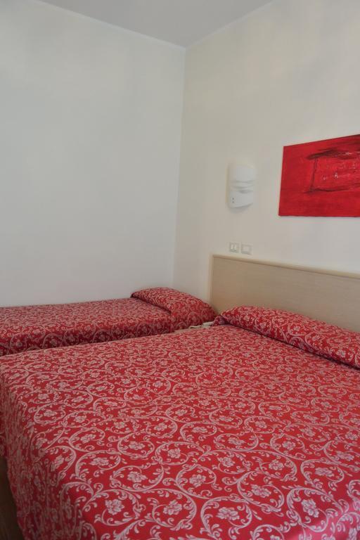 Hotel Castiglione Lignano Sabbiadoro Oda fotoğraf