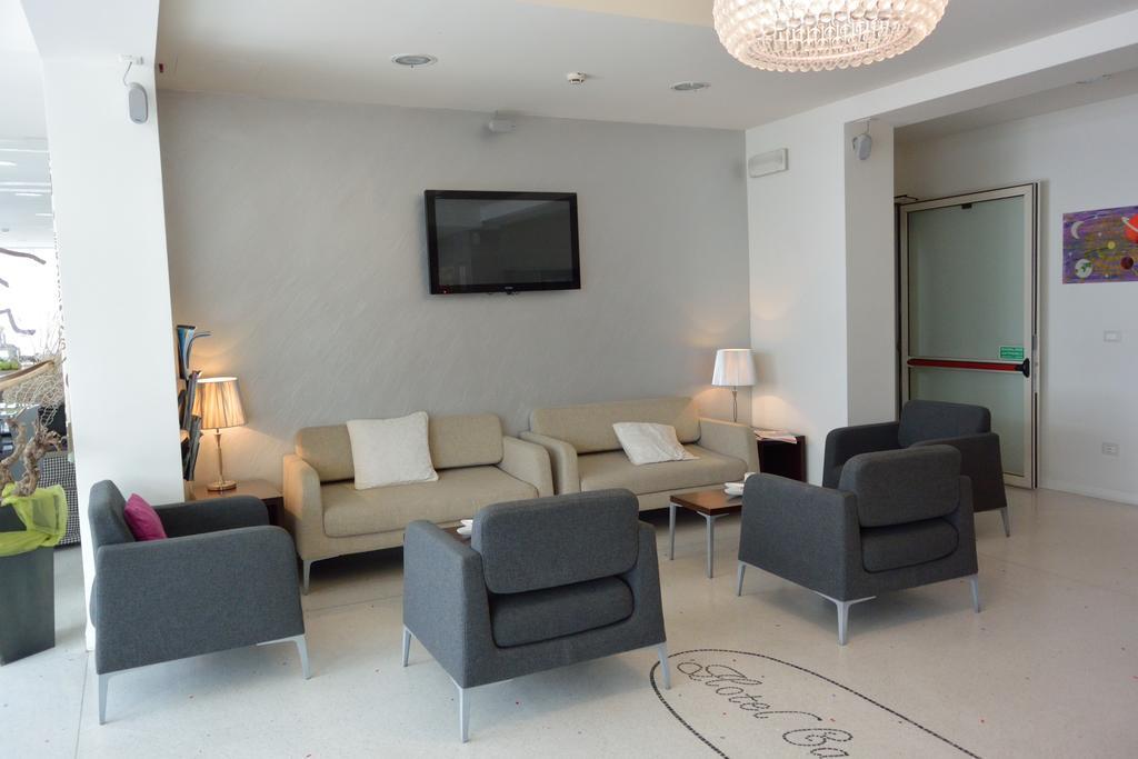 Hotel Castiglione Lignano Sabbiadoro Dış mekan fotoğraf