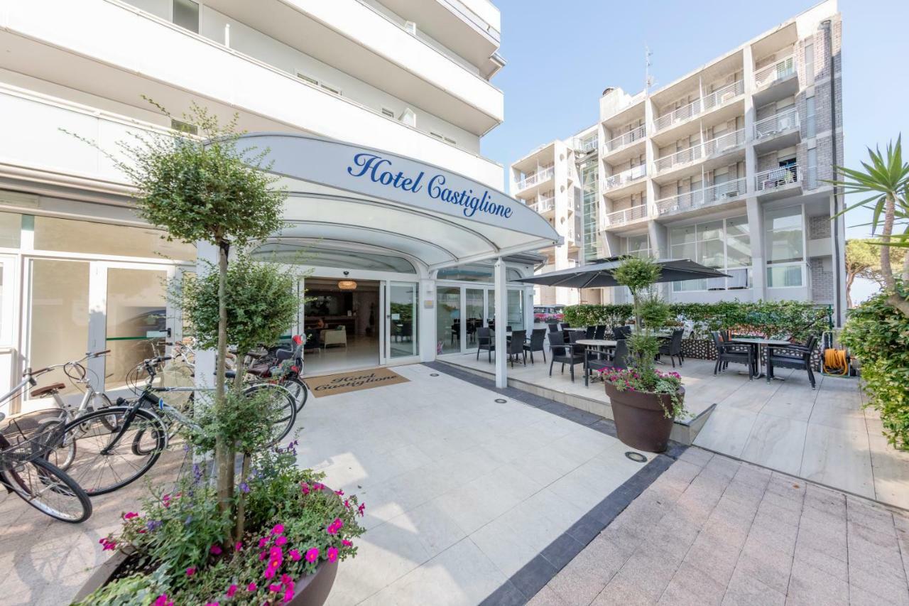 Hotel Castiglione Lignano Sabbiadoro Dış mekan fotoğraf